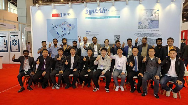 不朽情缘电子游戏官网门业合影